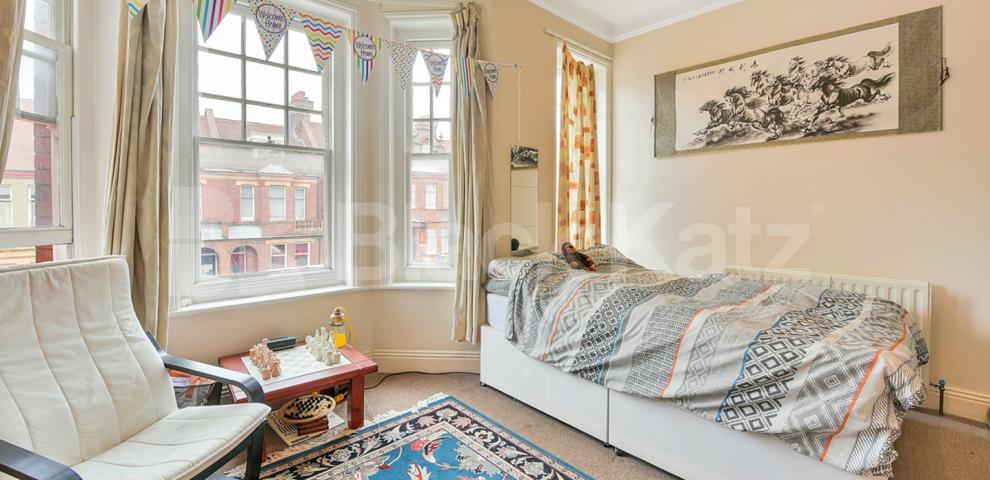 			LET , 4 Bedroom, 1 bath, 1 reception House			 Barcombe Avenue, Streatham Hill